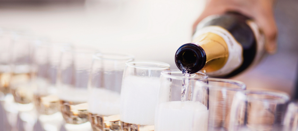 Free Fizz for Graduates!